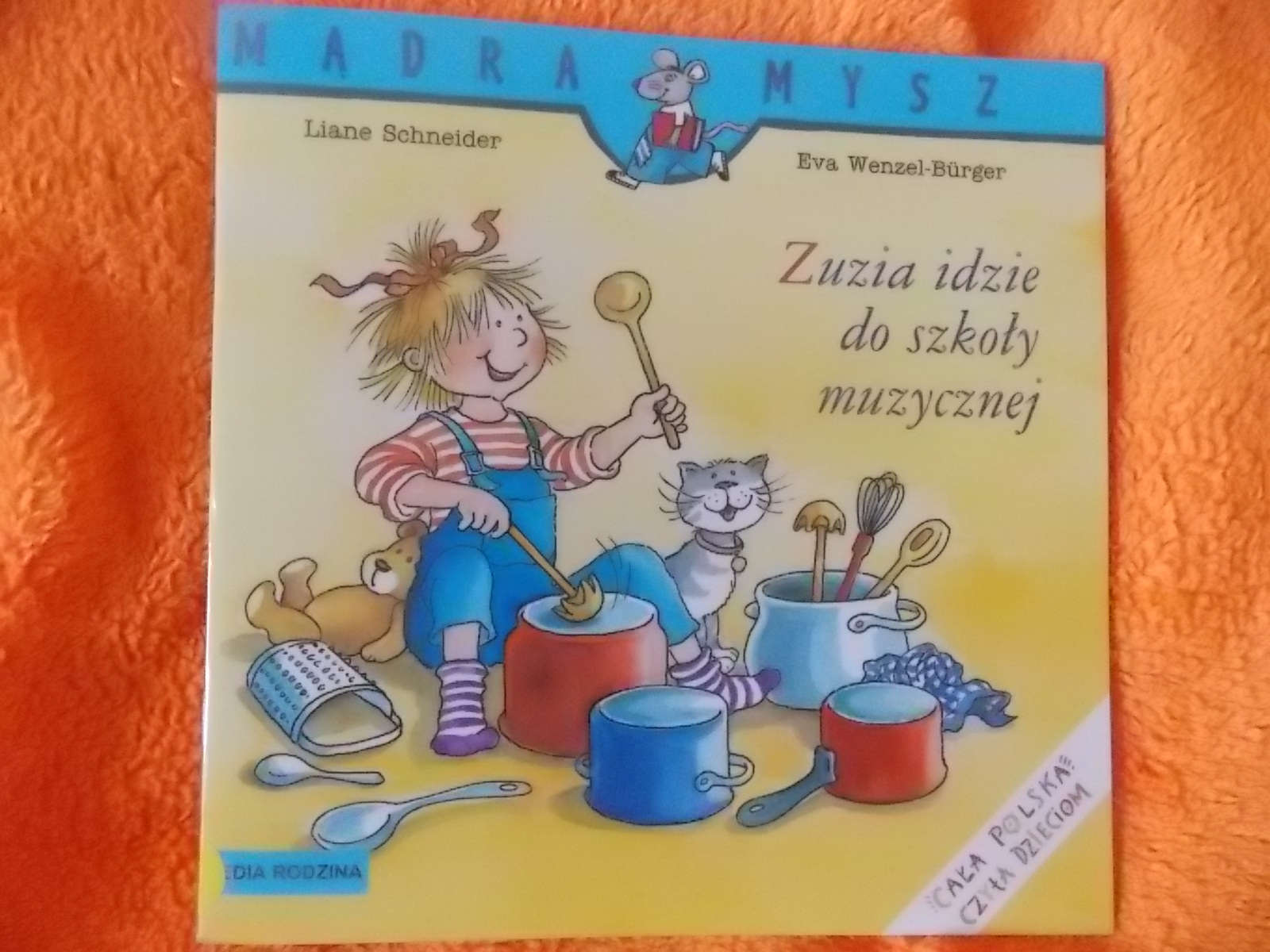 Ola Idzie Do Szkoły Z Prędkością 3/2 M/s Zuzia idzie do szkoły muzycznej