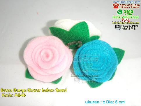 Gambar Bros Bunga Mawar Dari Kain Flanel - Jurus Malam