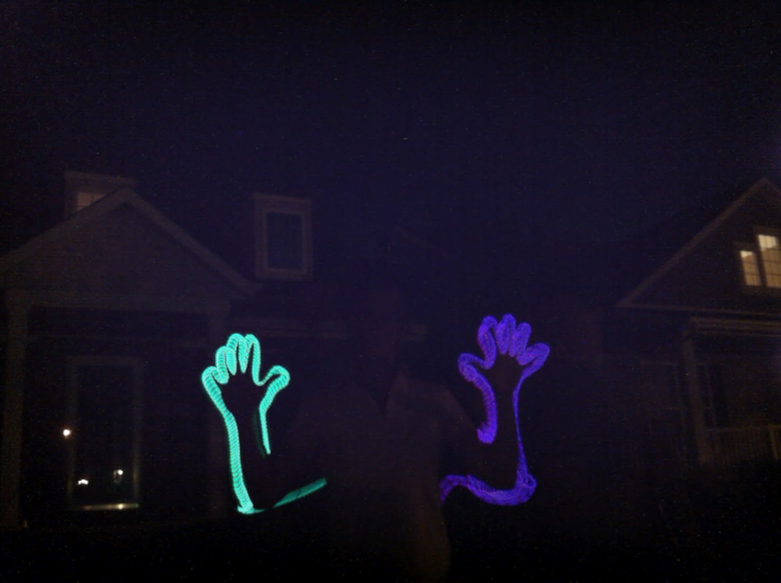Light painting with Slow Shutter Cam app for iPhone [Stellar Neophyte