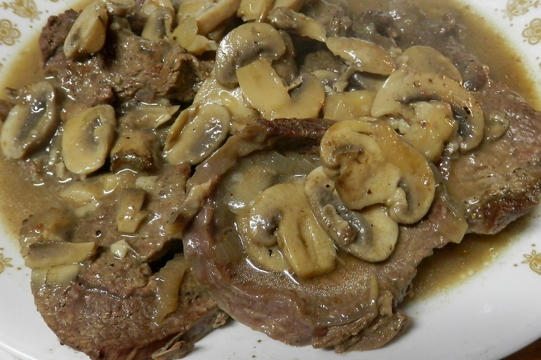 The Left Chapter Simmered Sirloin Tip Steak with a Mushroom Gravy