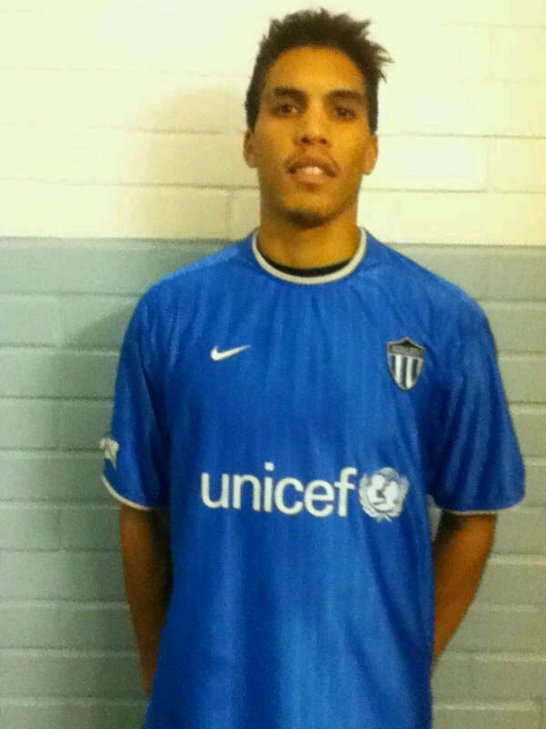 SOMOS EL FÚTBOL MODESTO: Daniel Evuy, ex del Villaviciosa. Jugador de ...