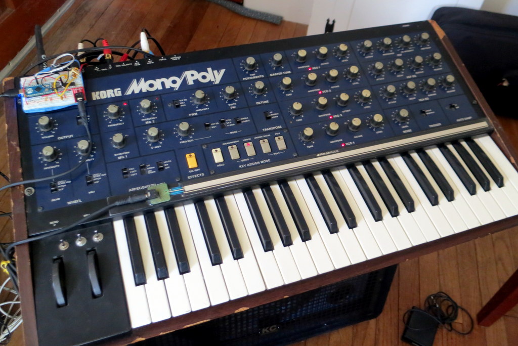 Synth Hacker DIY Ribbon Controller CV