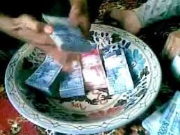 Image result for PIRING BATU AJAIB DAN UANG