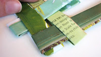 Montando o porta copos com as tiras de papel