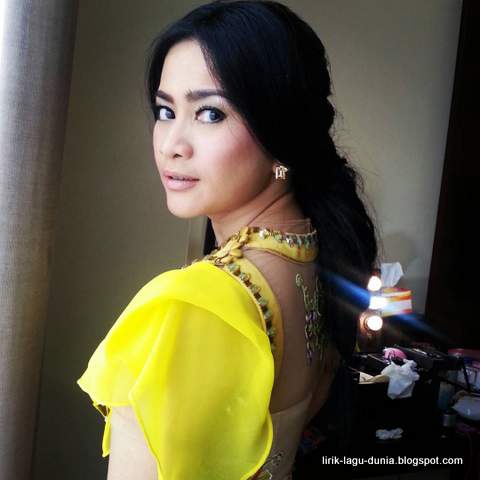 Foto baru Ikke Nurjanah - Instagram Ikke Nurjanah Instagram 2016