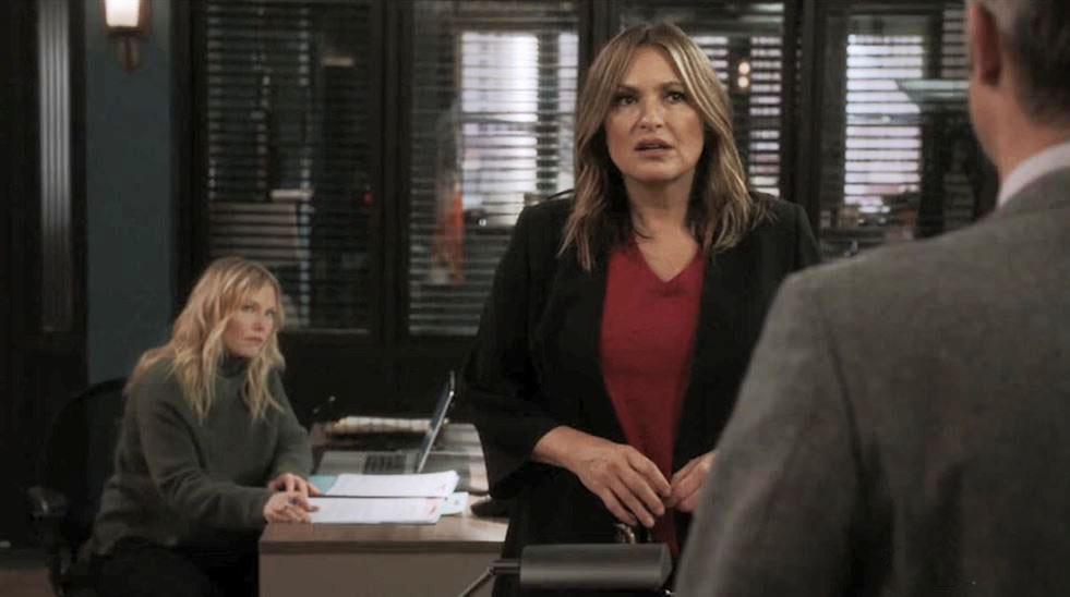Back at SVU, the Rollins and Carisi update Benson. 