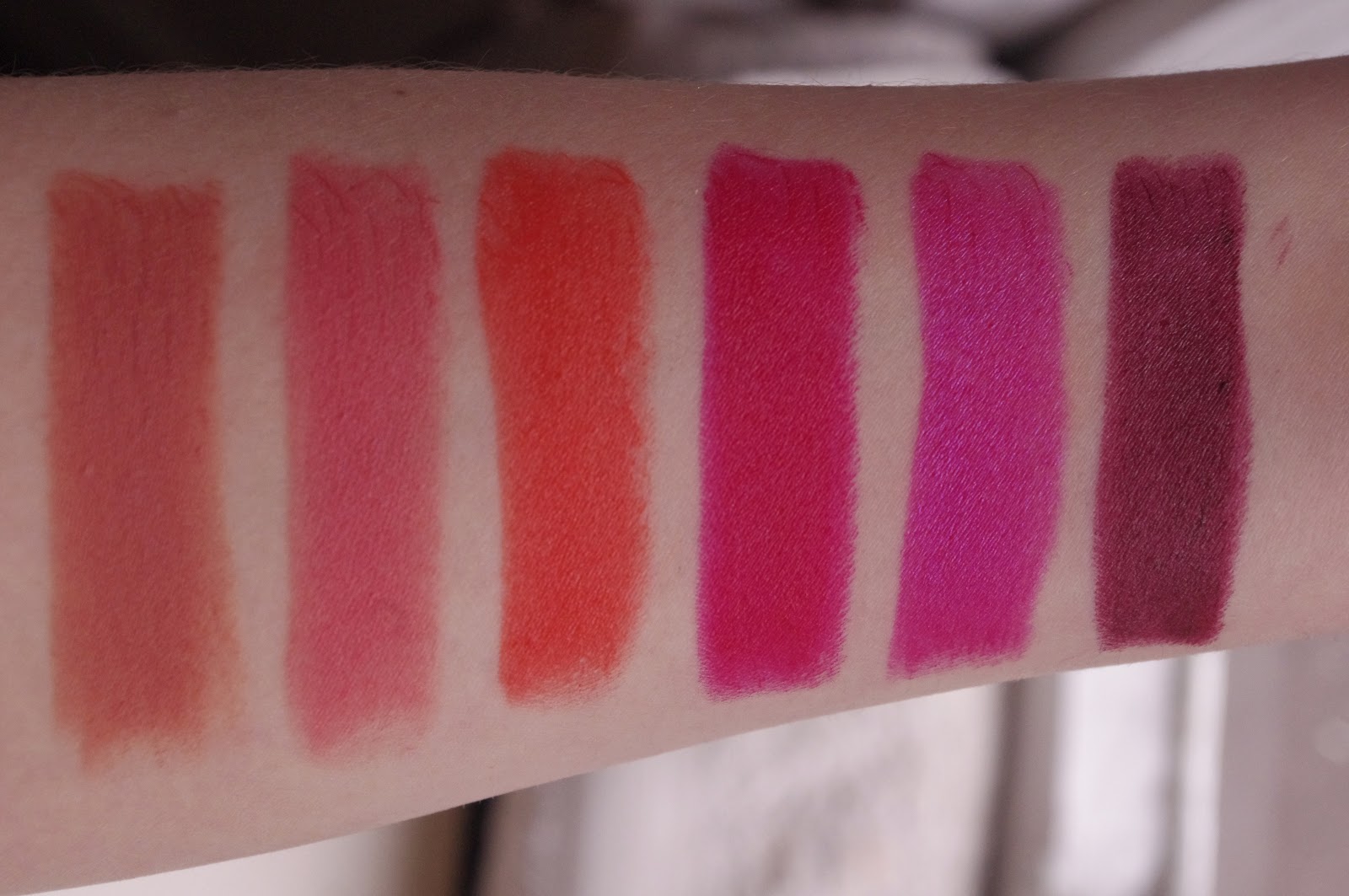 Harga Lipstik Revlon Keluaran Terbaru, Cek Informasinya Disini!