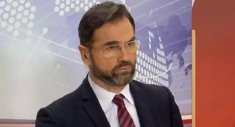Μπαλάσκας: Όταν είσαι όμορφος και αστυνομικός, θα περάσεις πολύ ωραία στη φυλακή Μπαλάσκας: Όταν είσαι όμορφος και αστυνομικός, θα περάσεις πολύ ωραία στη φυλακή
