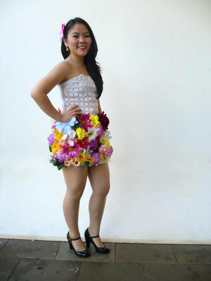 nós da moda: Roupas construídas a partir de materiais alternativos