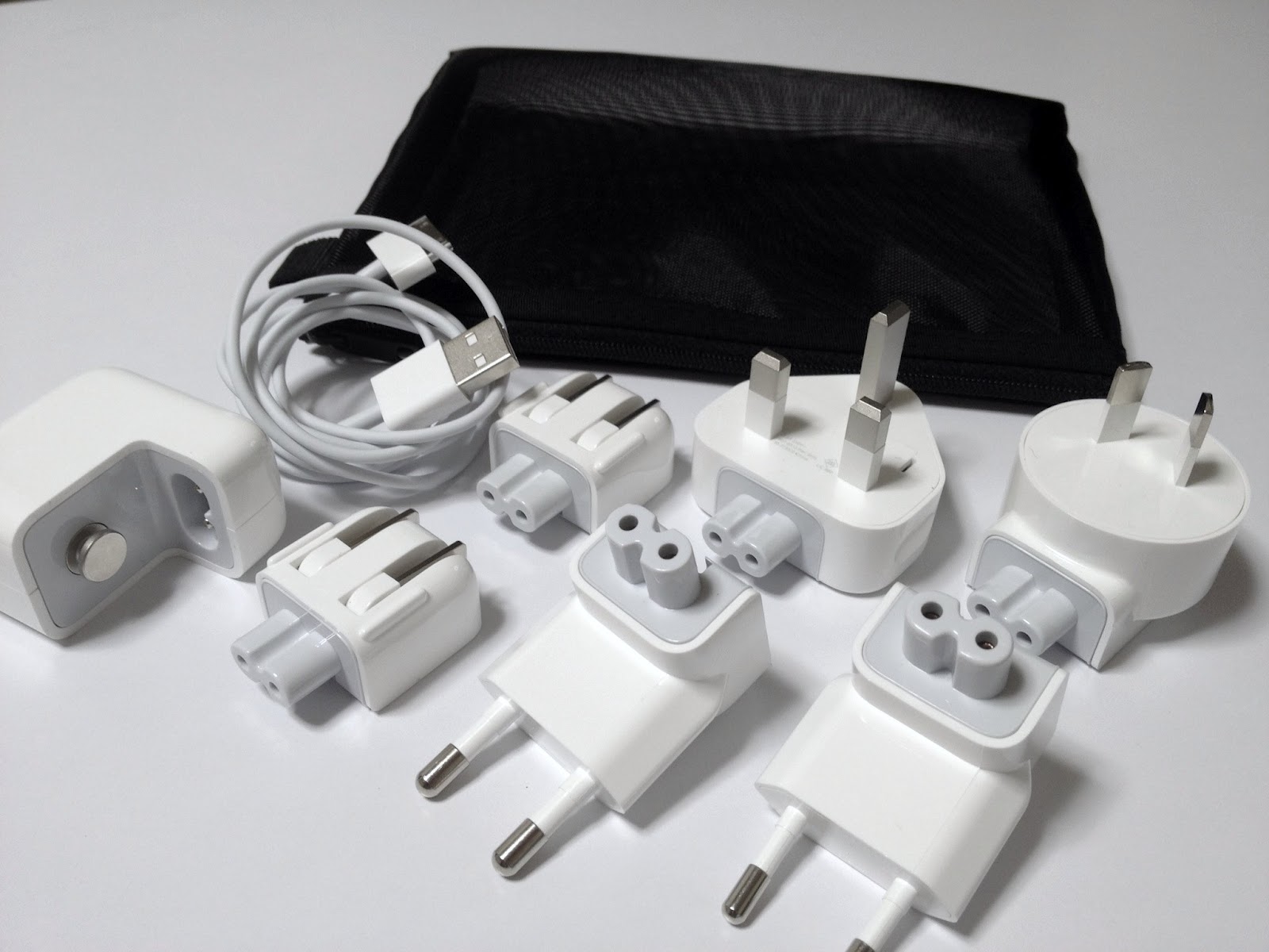 Appleワールドトラベルアダプタキットは海外で使うだけでなくiPhoneを高速充電できて便利