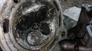 Gambar head cylinder rosak