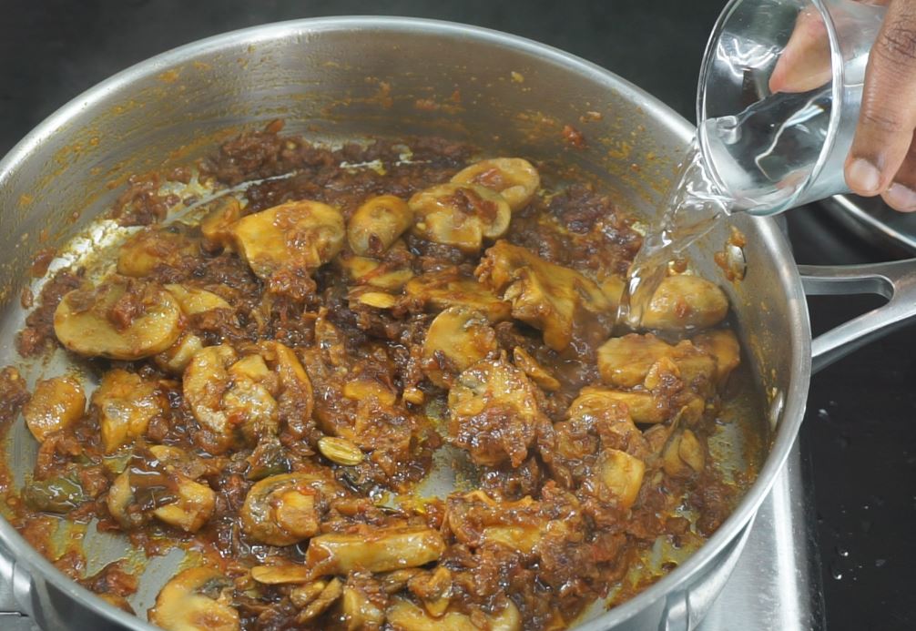 Mushroom Gravy Recipe / Mushroom Masala | Steffi's Recipes