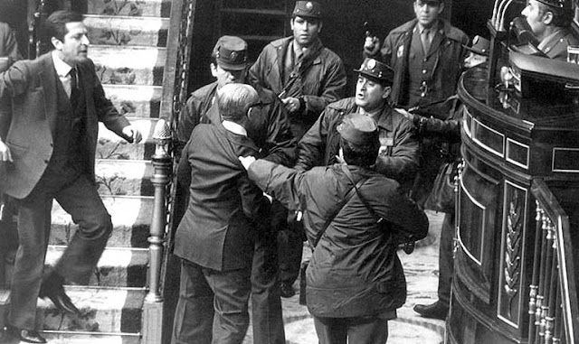 Cuarenta años del golpe de Estado del 23-F y sus relaciones con el «Golpe de los coroneles» de Grecia