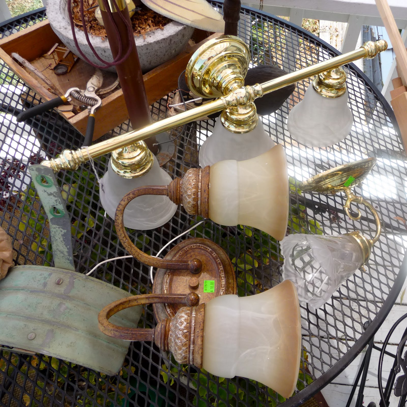 ReStore Light Fixtures (A Makeover)