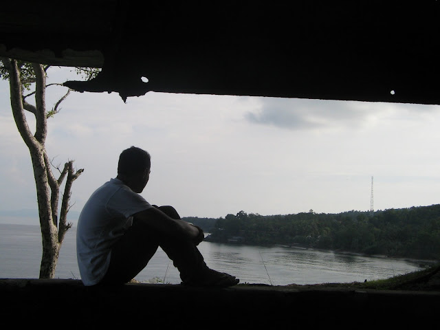 Menjadi Suka Menyendiri Gambar Menyendiri