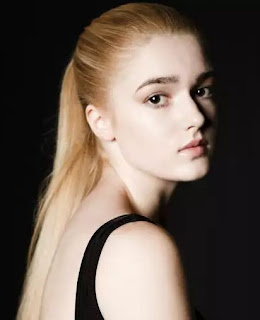 Profil dan Biodata Alisa Manyonok Profil dan Biodata Alisa Manyonok