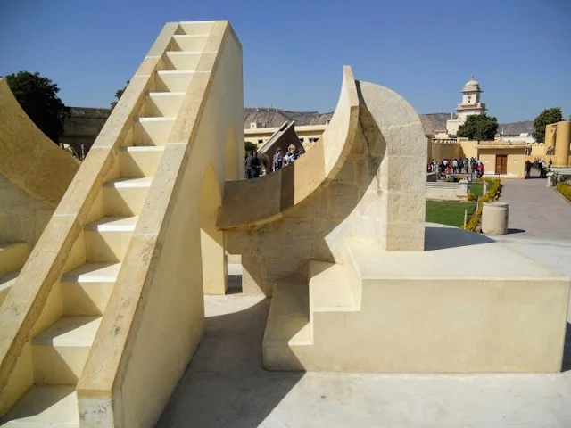 3 Days in Jaipur India: Jantar Mantar giant sundial