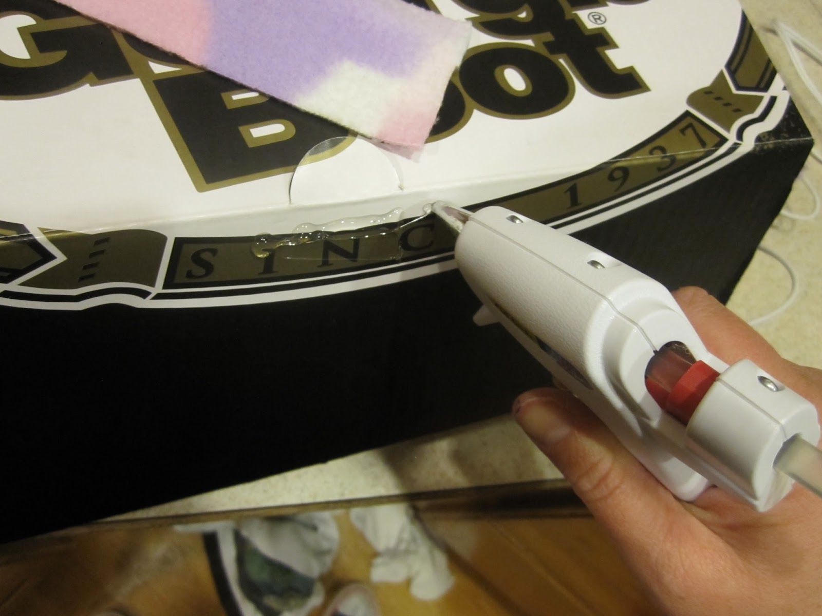 The Colors of my World: How to make a Barbie bed out of a cardboard box!