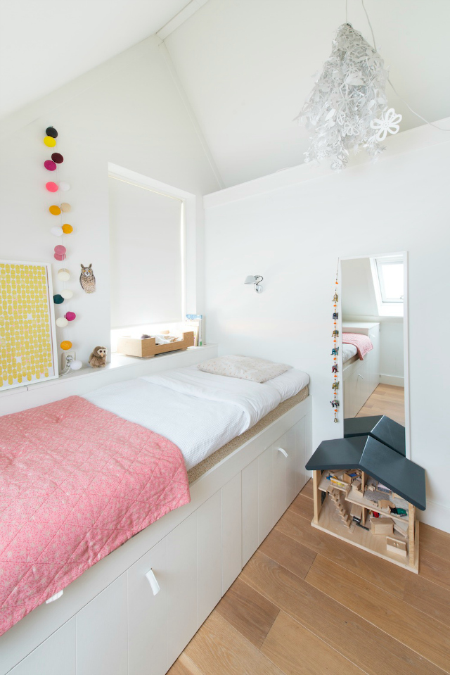 Habitación infantil para una niña con escondite Habitación infantil para una niña con escondite