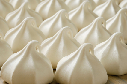 Simply Suzanne's AT HOME: strawberries, cream, and meringue cookies