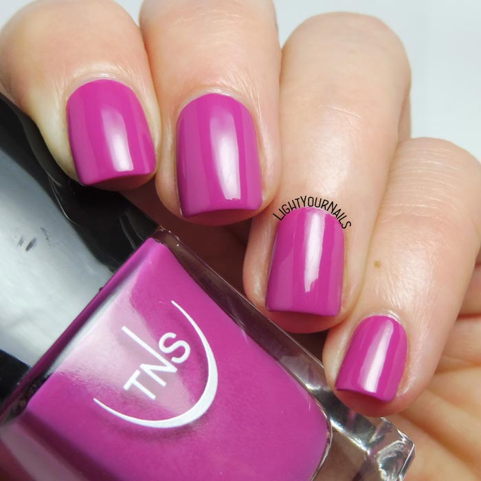 Smalto viola orchidea TNS Firenze 539 Venere orchid purple nail polish Smalto viola orchidea TNS Firenze 539 Venere orchid purple nail polish