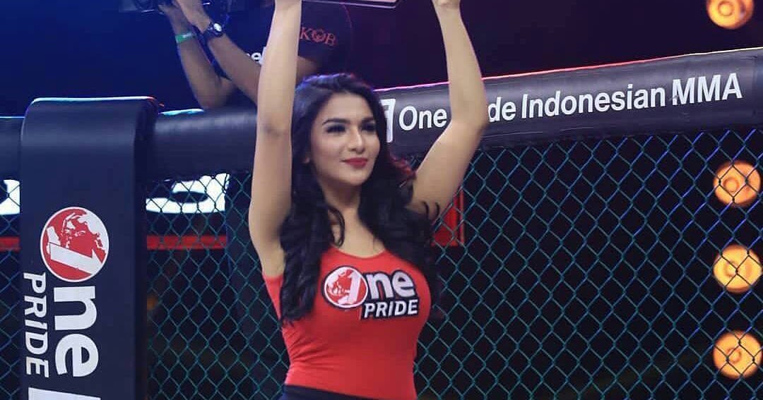 Foto Sexy Siva Aprilia One Pride