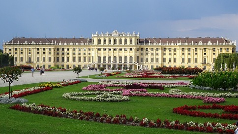 Schönbrunn Palace, Wina