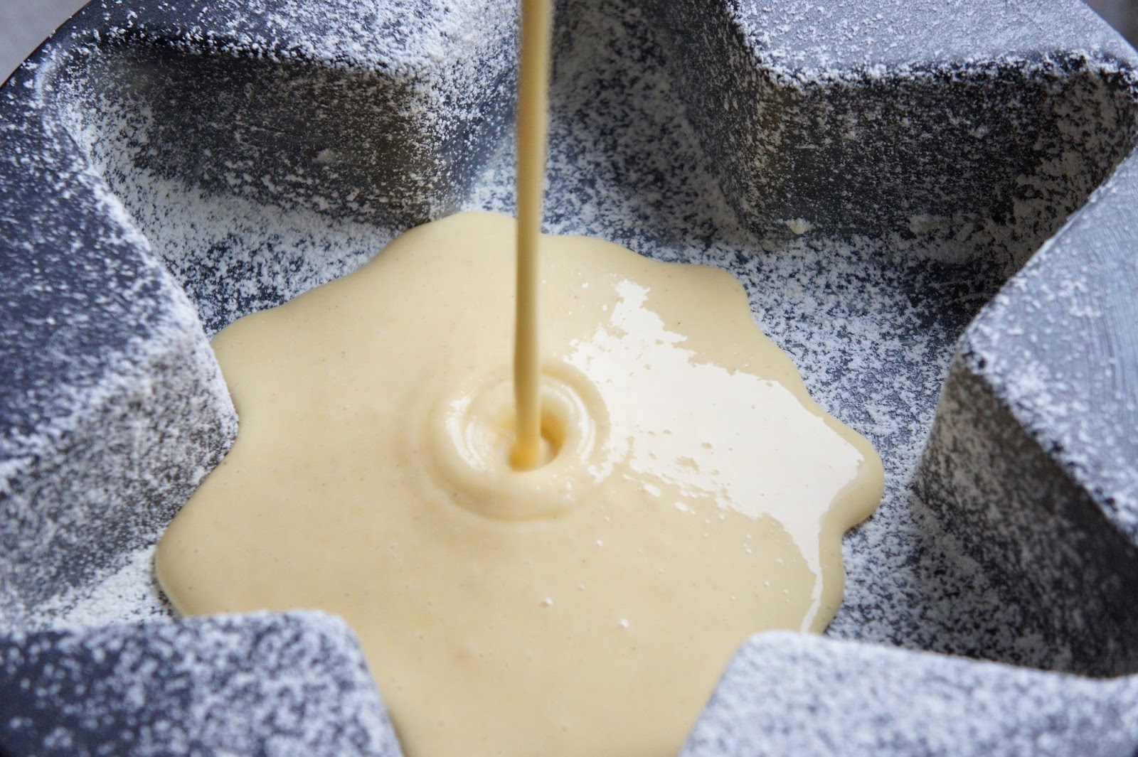 REZEPT: glutenfreier saftiger Eierlikörkuchen ♥ Ein glutenfreier Blog