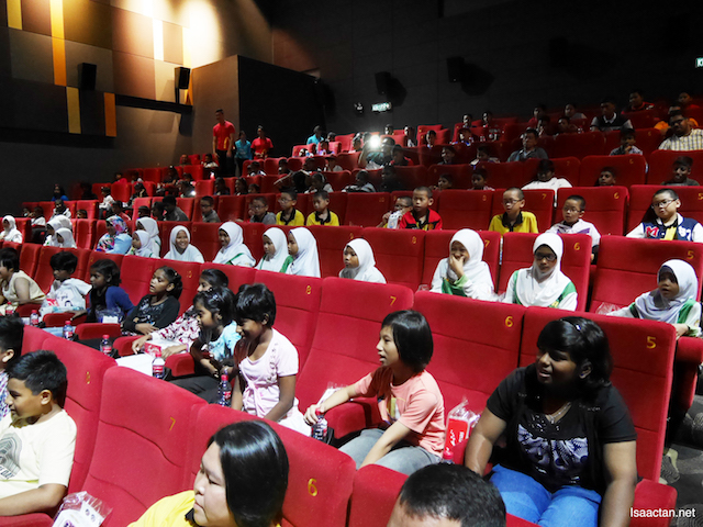 Cinema Hall filled with the less fortunate kids, all ready to enjoy the movie!
