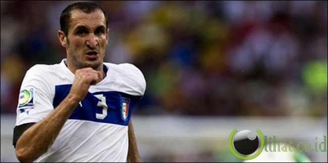 BEK TENGAH: Giorgio Chiellini