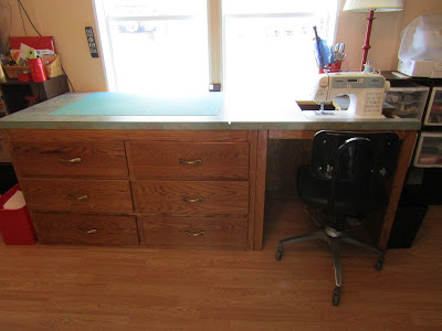sewing table www.sewplus.blogspot.com