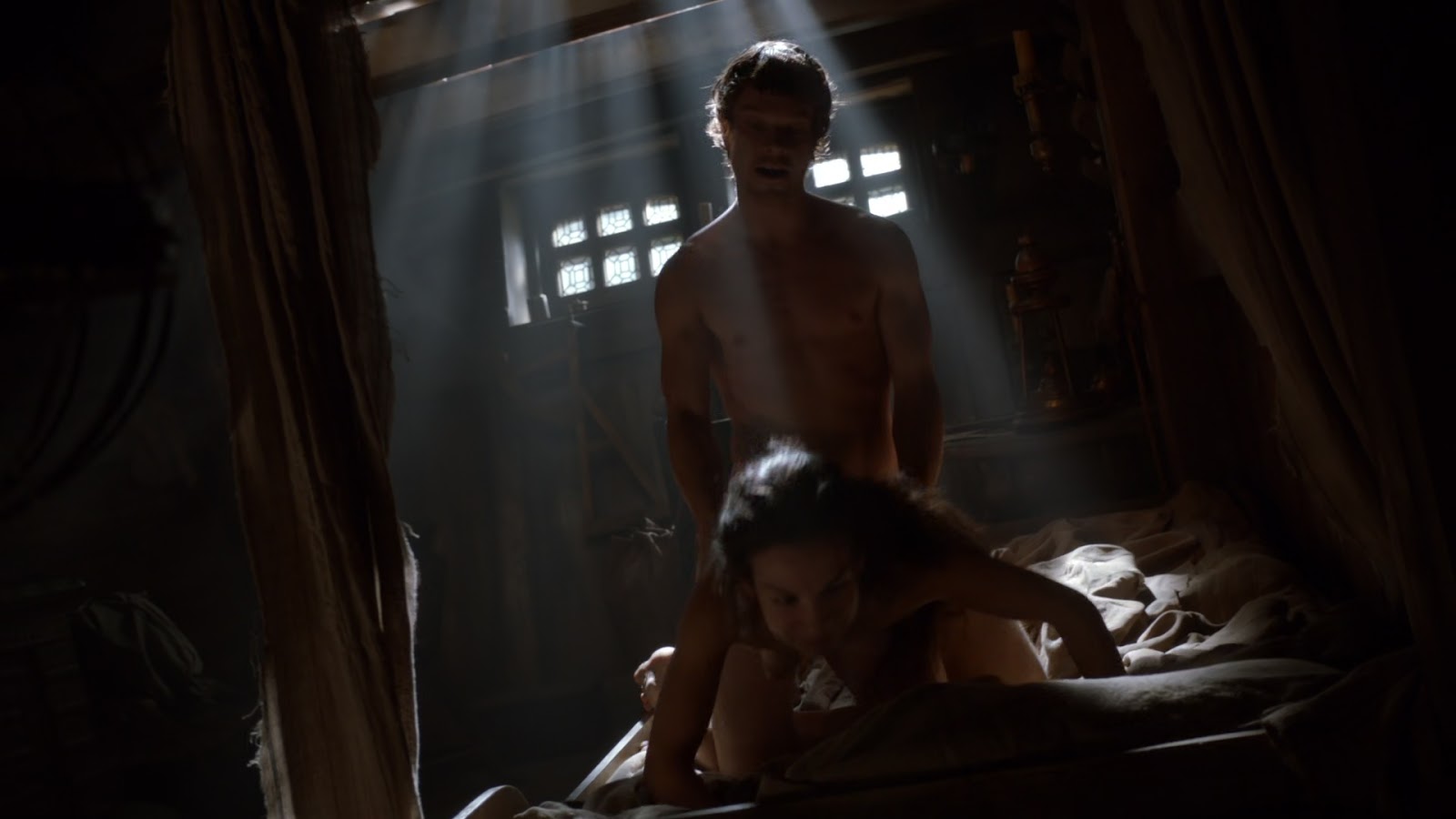 Alfie Allen nude in Game Of Thrones 2-02 "The Night Lands" .