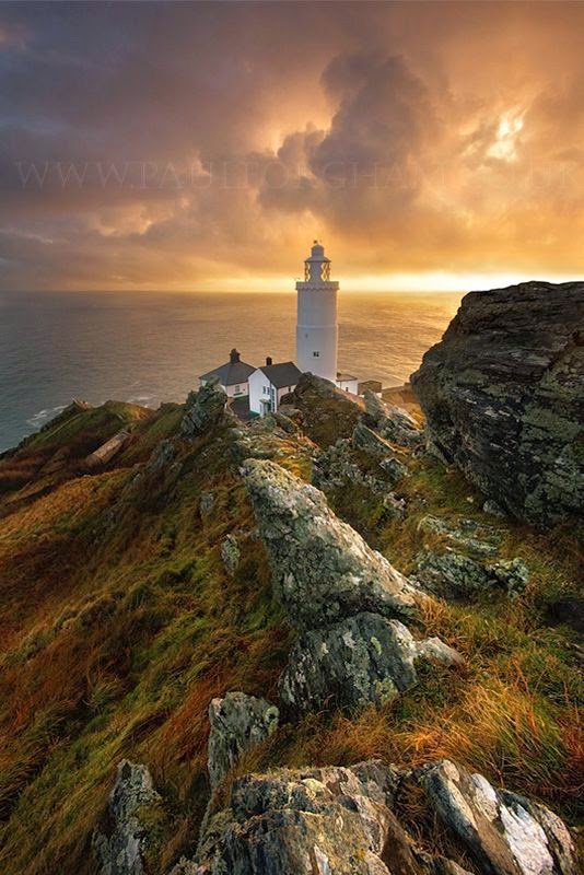 Beautiful Lighthouses around the World - Start Point Lighthouse, England Beautiful Lighthouses around the World - Start Point Lighthouse, England