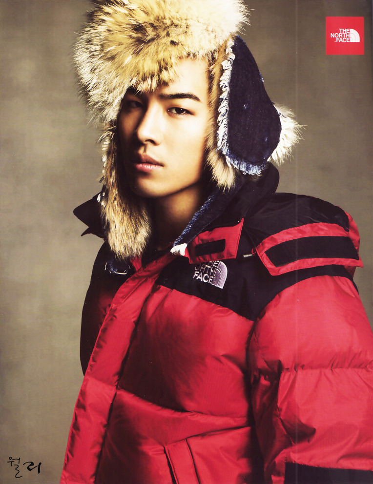 http://4.bp.blogspot.com/-CMfv849AlCs/TqgVQzFKx6I/AAAAAAAAJJ8/aWi-OIOShY0/s1600/Taeyang-North-Face-Singles-Magazine_001.jpg