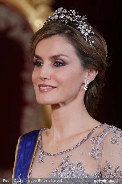 Queen Letizia of Spain receives the President of Colombia Juan Manuel Santos at the Royal Palace on March 2, 2015 in Madrid, Spain