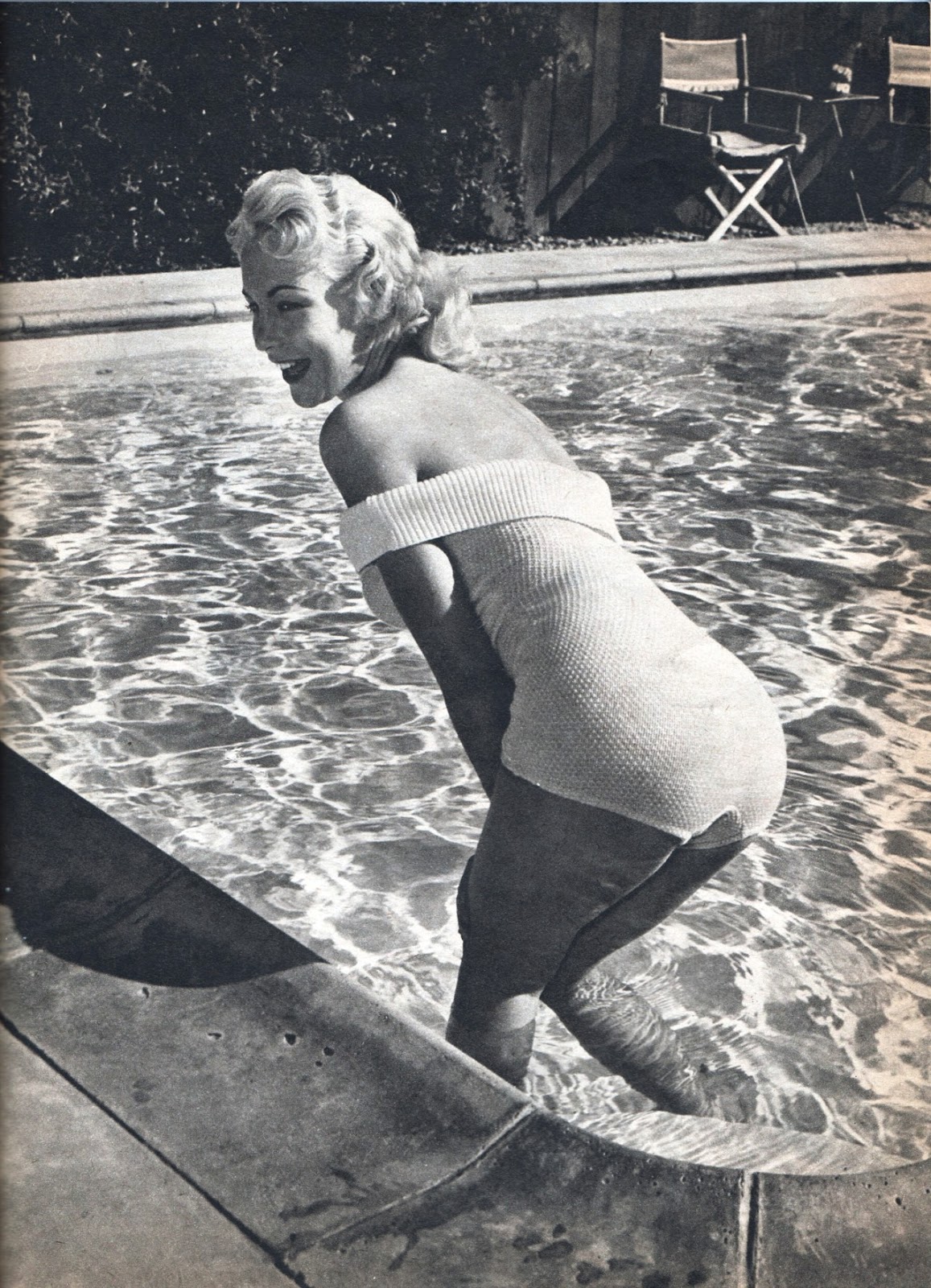 Barbara Eden, pictorial.
