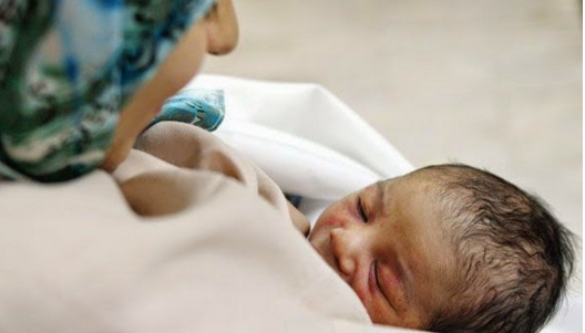 Bolehkah Suami Meminum Air Susu Istrinya? Inilah Jawaban dan Hukum Dalam Islam