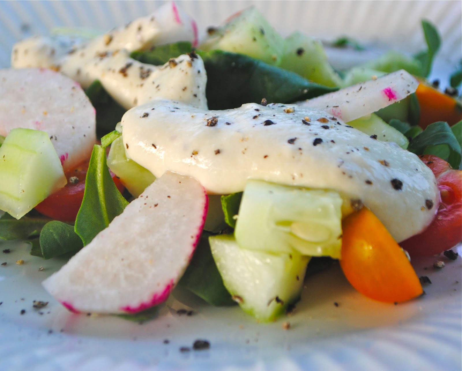 Recipe Doodle BABY GREENS AND PEACH SALAD WITH CREAMY CHIVE