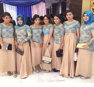 Model Baju Batik Seragam Keluarga Untuk Pesta Model Baju Batik Seragam Keluarga Untuk Pesta