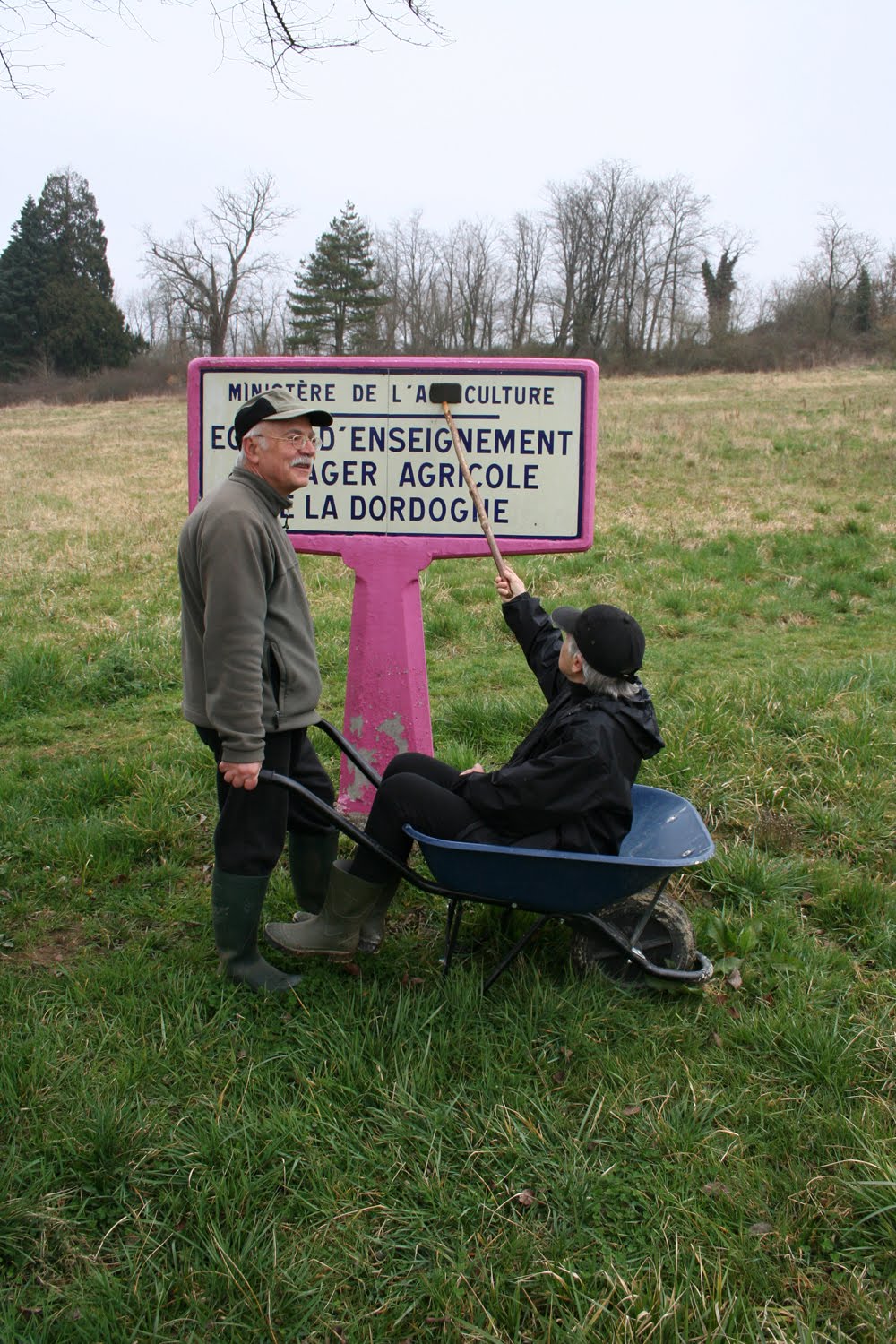 bienvenue au jardin d'hélys-oeuvre