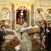 [ΕΛΛΑΔΑ]Η πρώτη Ανάσταση στην Ευαγγελίστρια της Χίου με τον ιερέα "να κλέβει την παράσταση" (ΒΙΝΤΕΟ) -