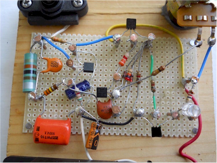 Simple Lightning Detector Circuit Diagram | Super Circuit Diagram