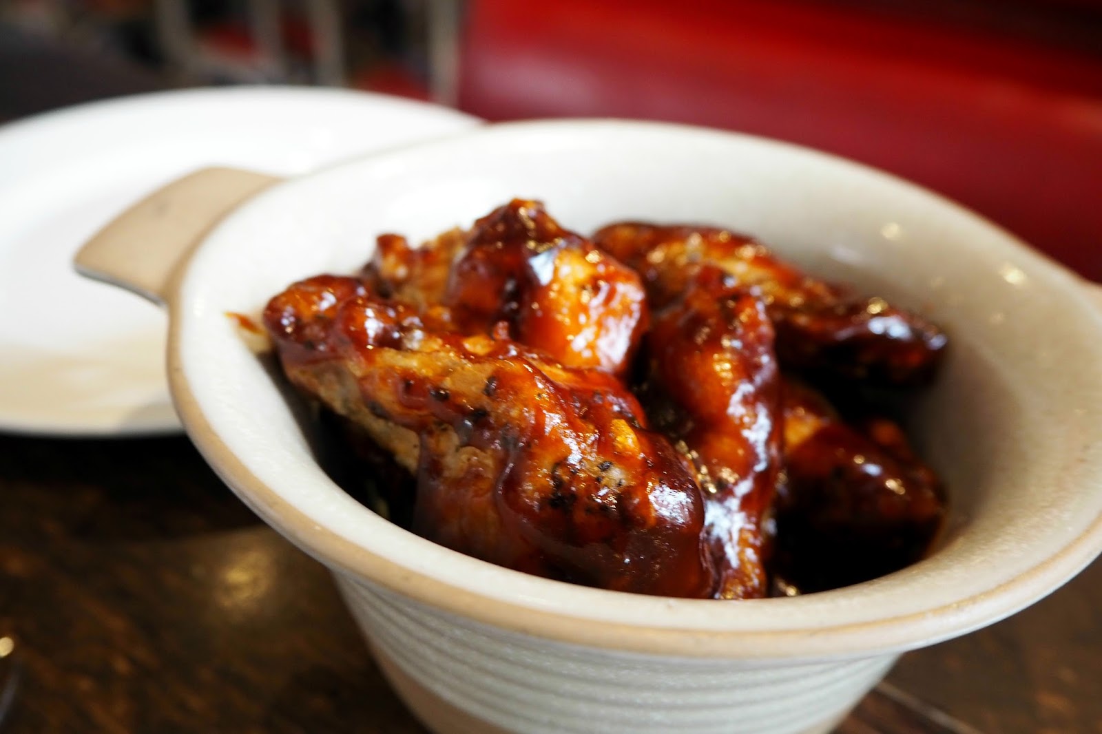 Sticky Fingers - Free Flowing Bubbles! Chicken Wings