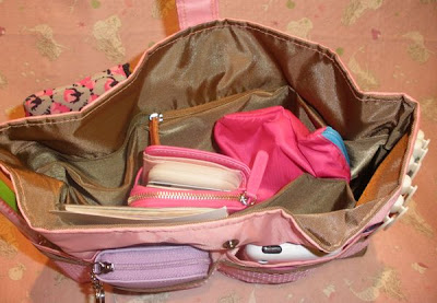 Lotus Palace: The joys of a purse organizer...