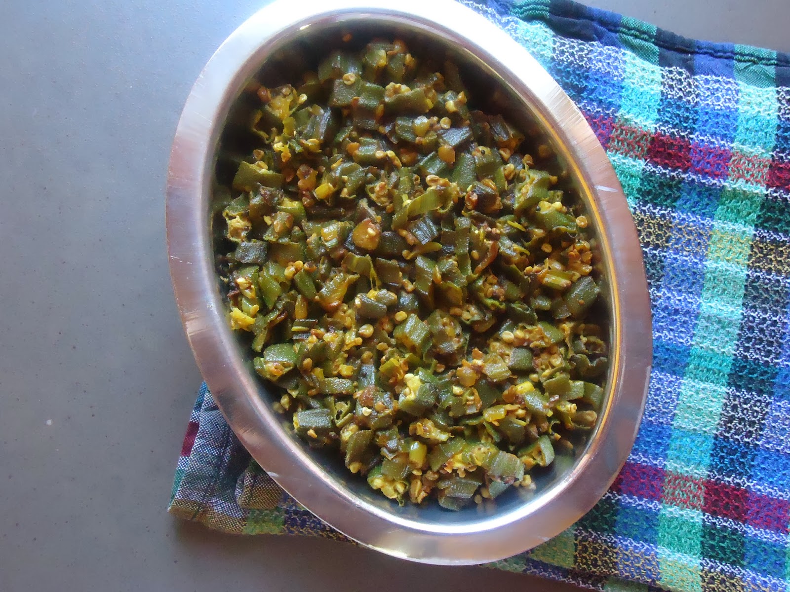 AISHU KITCHEN Lady's finger Curry (Vendaikai curry)