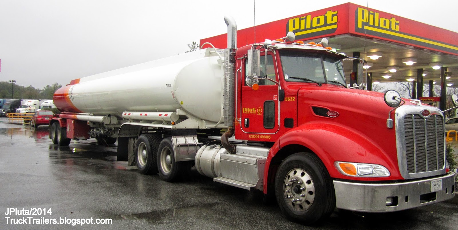 TRUCK TRAILER Transport Express Freight Logistic Diesel Mack Peterbilt