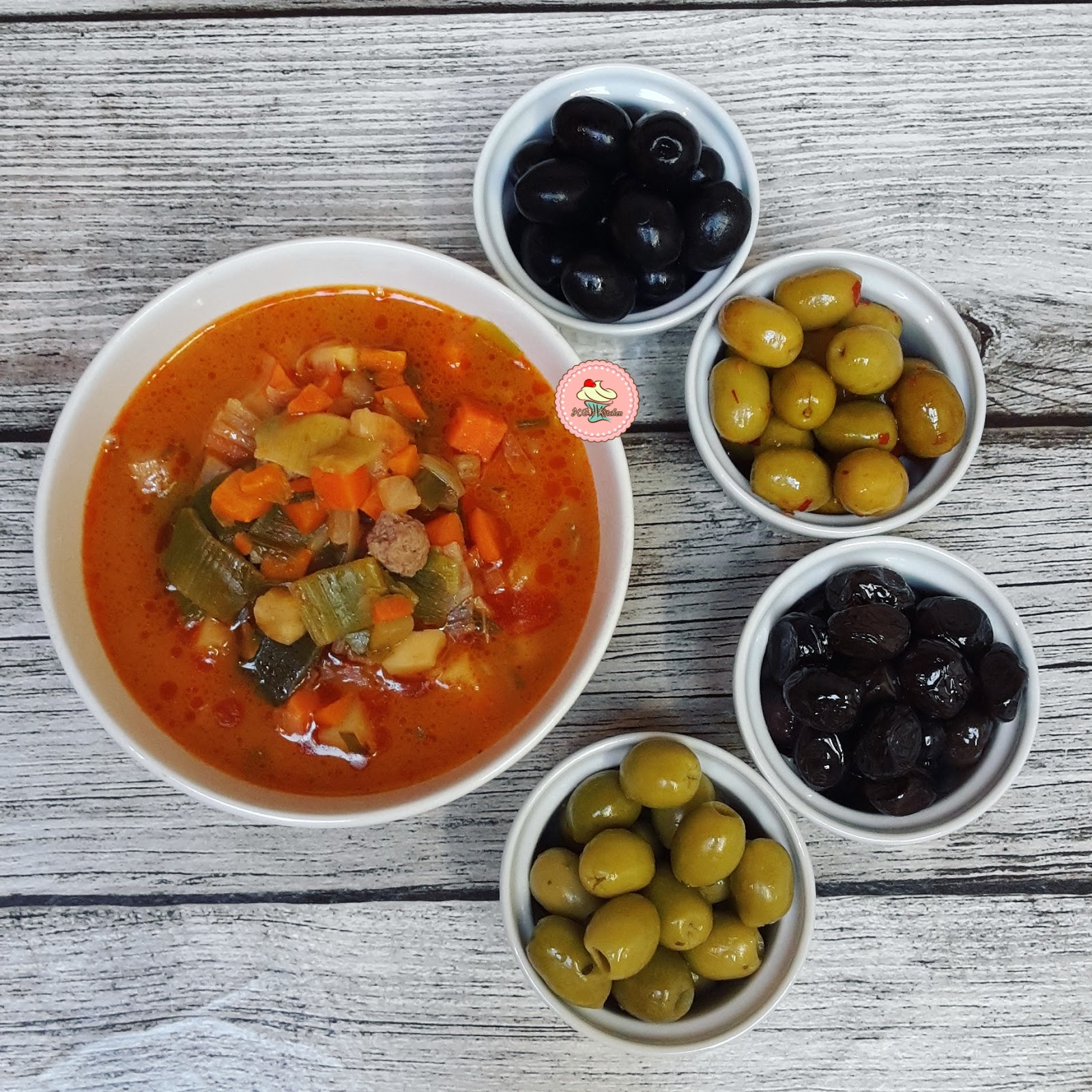 Köfteli Lahana Çorbası Köfteli Lahana Çorbası