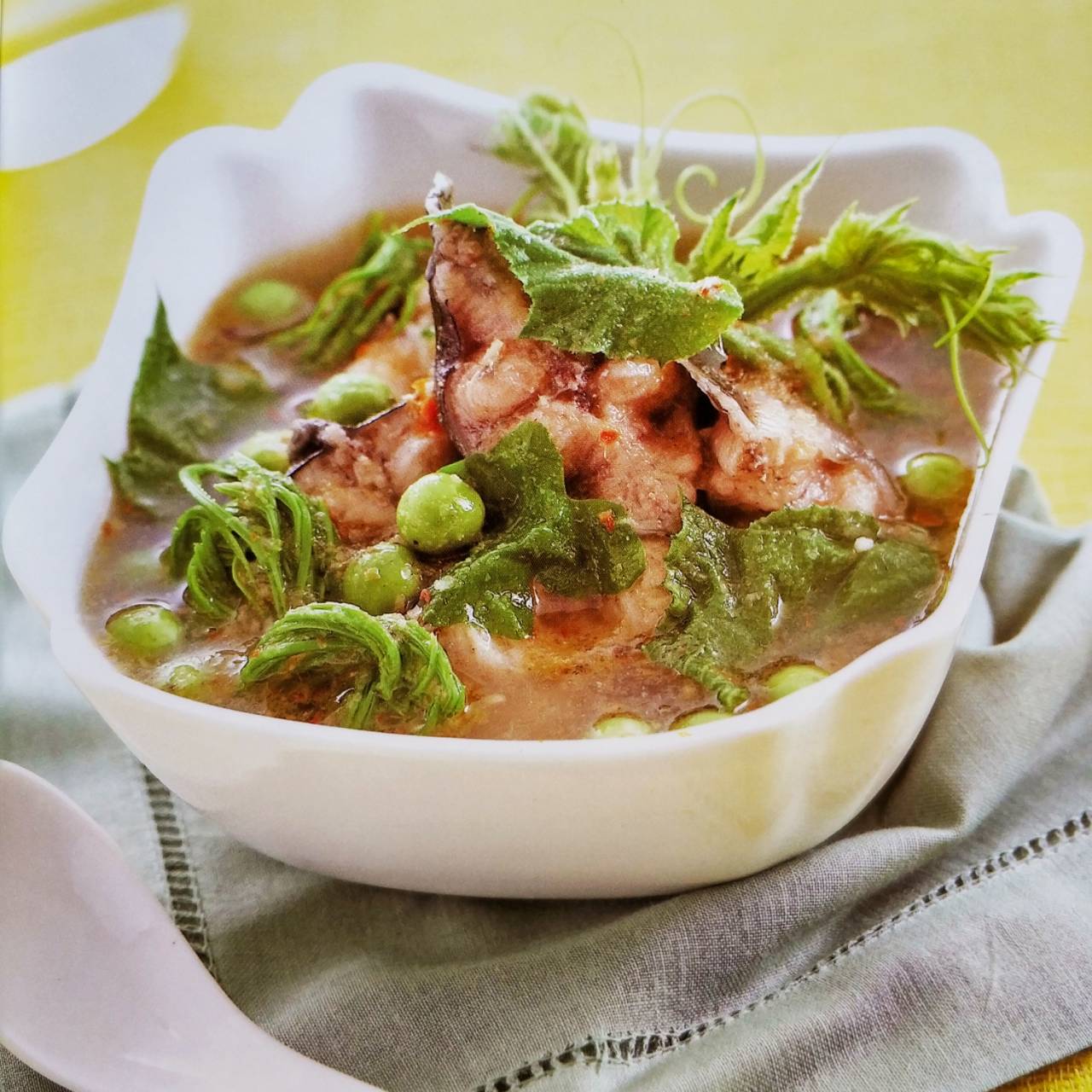 อาหารไทย 4 ภาค THfood4region: หมูผัดกะปิ (ภาคใต้)