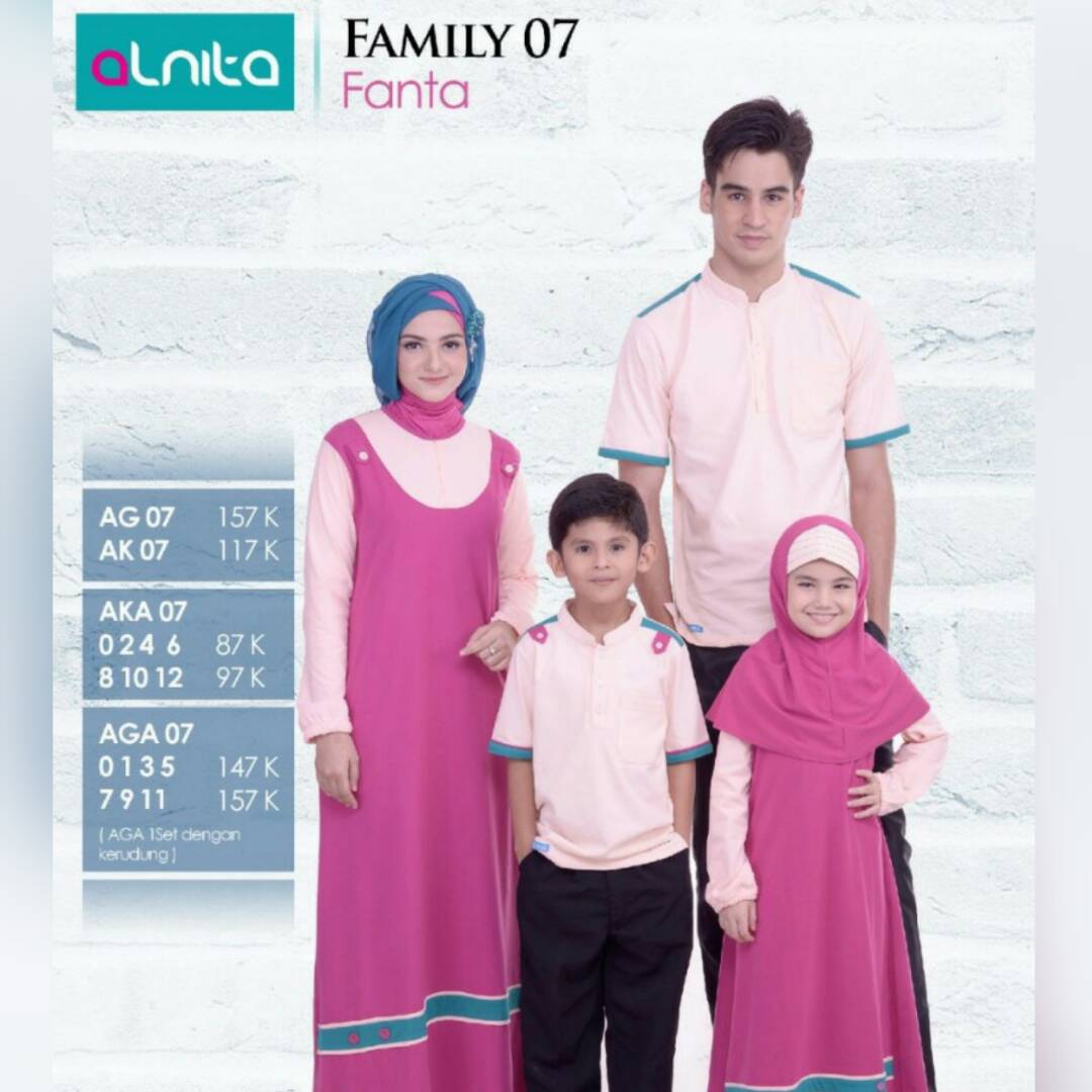 koleksi terbaru sarimbit keluarga alnita family 07 koleksi terbaru sarimbit keluarga alnita family 07