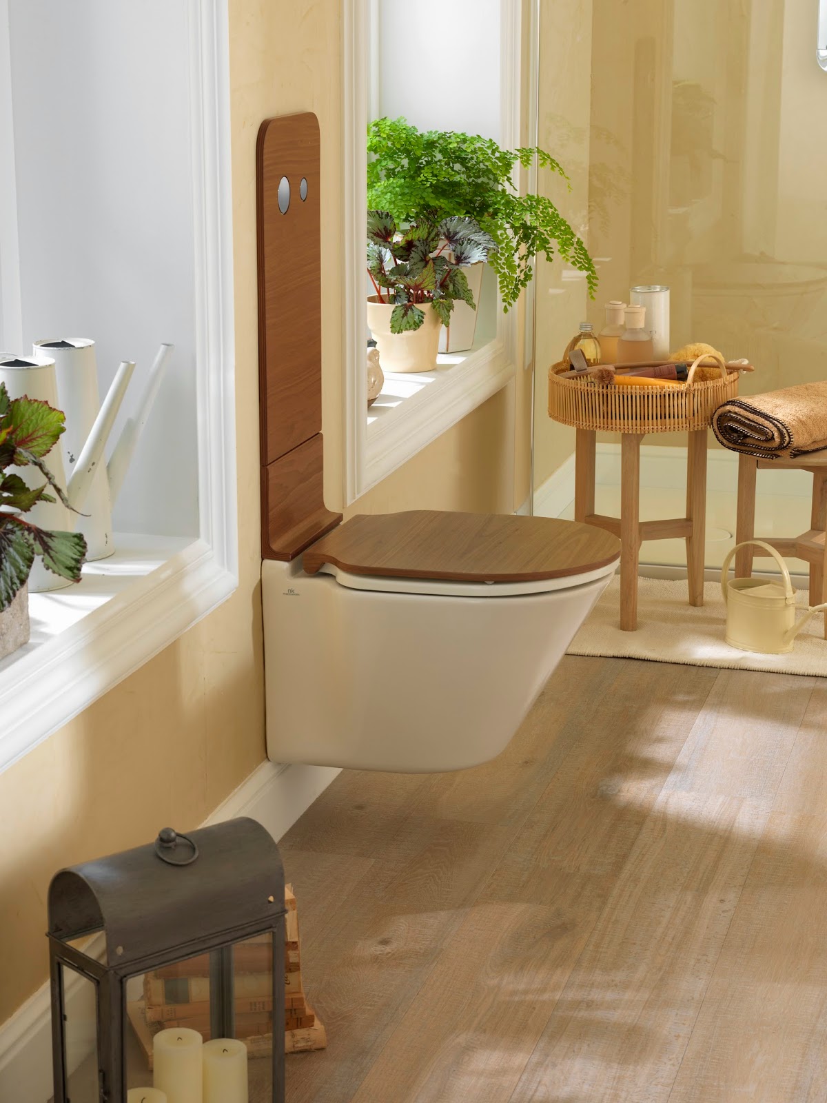 Inodoro elevado de diseño